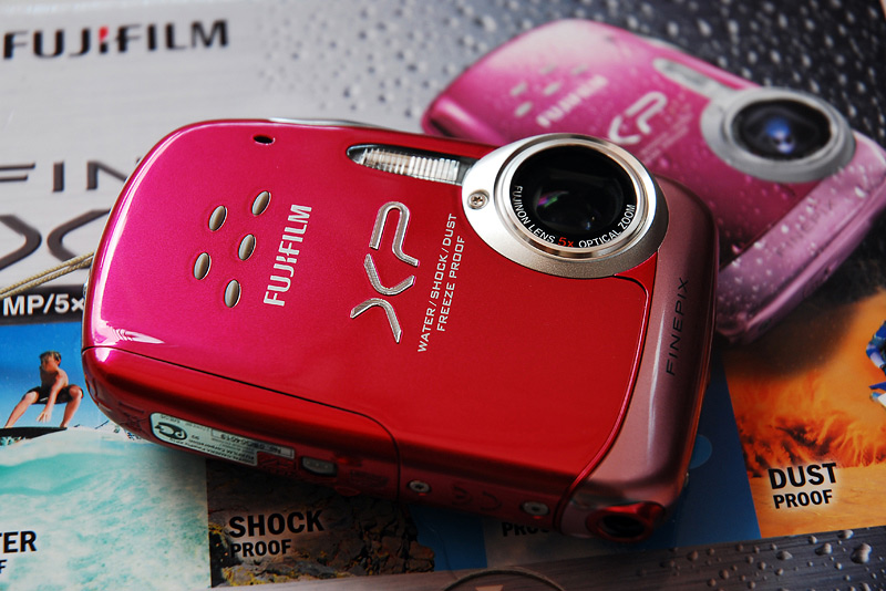 ขาย Fujifilm FinePix XP10 กล้องกันน้ำขนาดเล็กที่สุด 