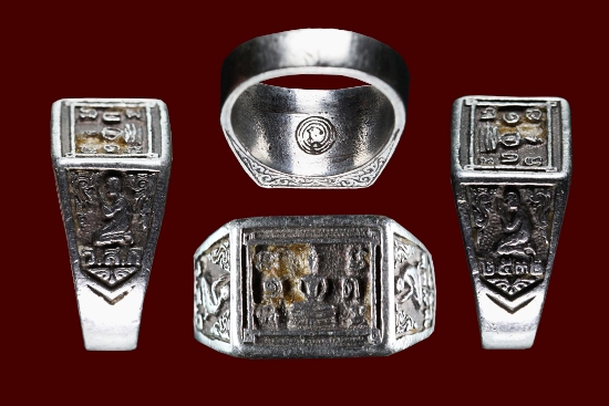 แหวนพระพุทธปี32(โค๊ตนะ)หน้าใหญ่เงินหลวงปู่ดู่วัดสะแกหลวงพ่อเกษม เขมโก เมตตาอธิษฐานจิต
