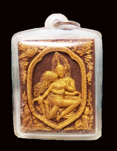 เพชรพญาธรหลงคู่ เนื้อน้ำตาล หลวงปู่อิน วัดหนองเม็ก สุรินทร์
