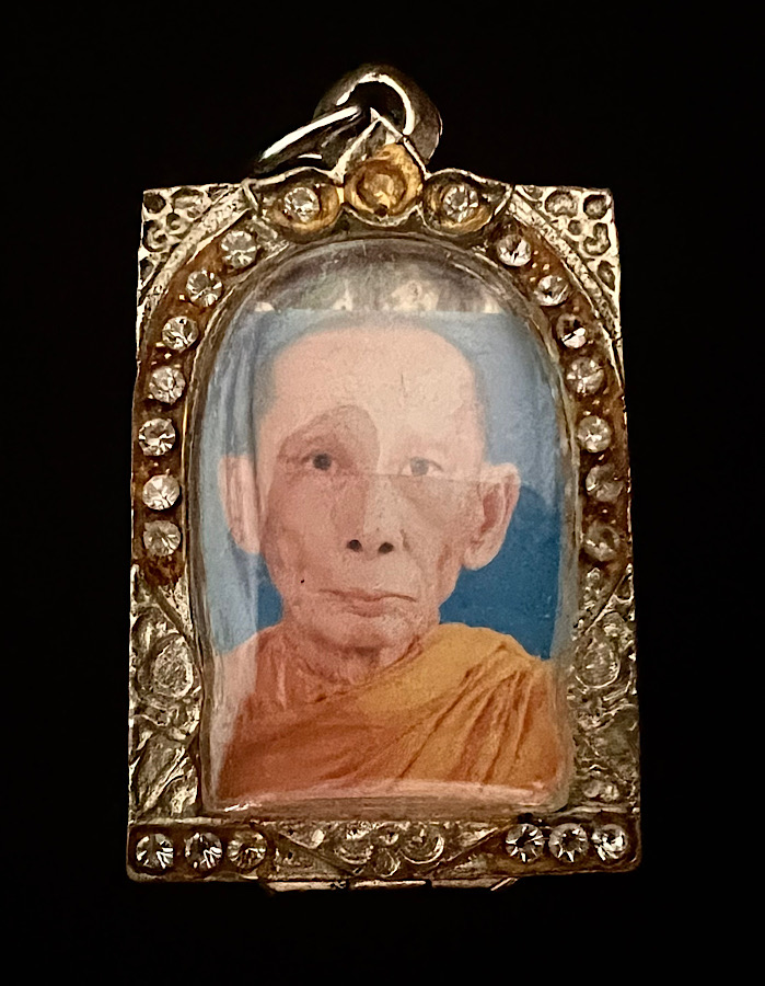 ตะกรุดสาริกาลิ้นทอง หลวงพ่อทอง จ.น่าน