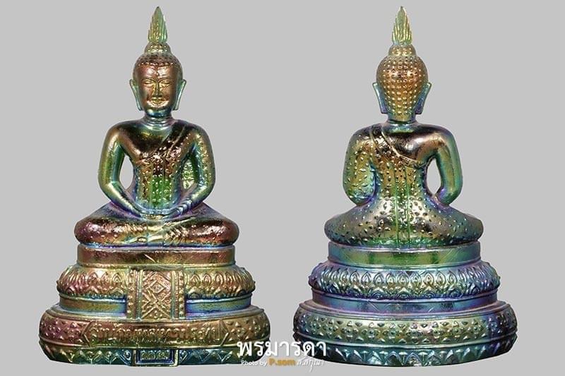 พระแก้วมรกตสีเขียวเหลือบรุ้ง สำนักพุทธเทวประทีป 