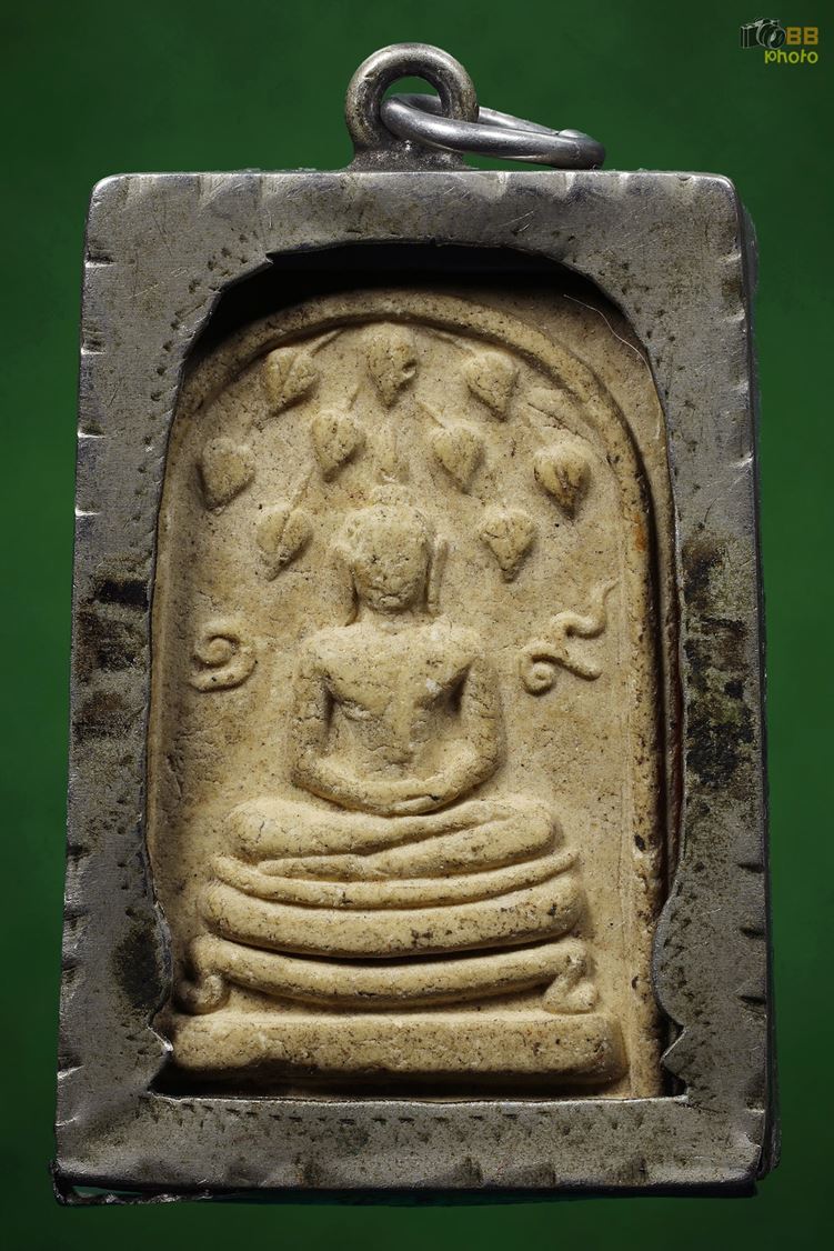 พระสมเด็จปรกโพธิ์หลังแม่ธรณี หลวงพ่อมุ่ย