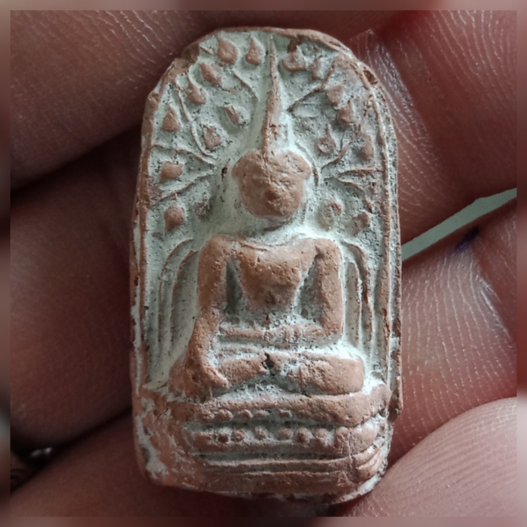 พระรอดหลวงหลวงปู่ครูบาดวงดี วัดบ้านฟ่อนเชียงใหม่ ปี2530  3โค๊ชสวยติดหน้าตา